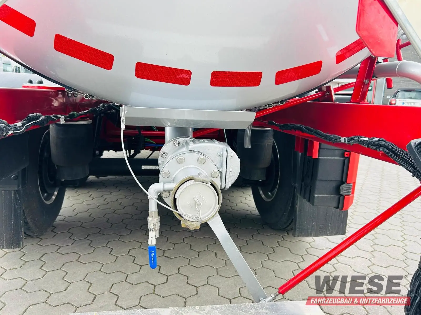 Kässbohrer Tankauflieger - Tageszulassung von Wiese Trailer Rent in Petershagen mieten ab 2500.00€