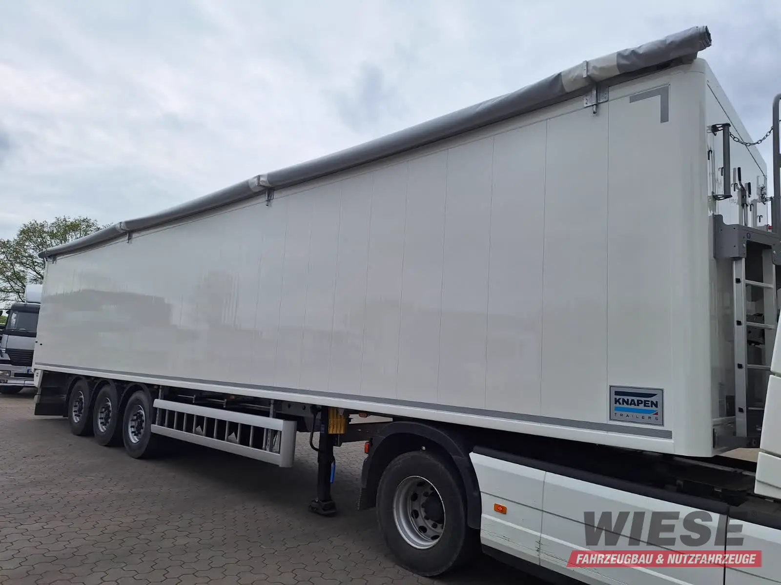 Knapen Schubboden K100 A5060 82m von Wiese Trailer Rent in Petershagen mieten ab 1575.00€