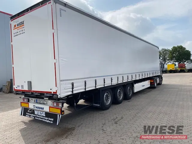 Krone von Wiese Trailer Rent in Petershagen mieten ab 720.00€