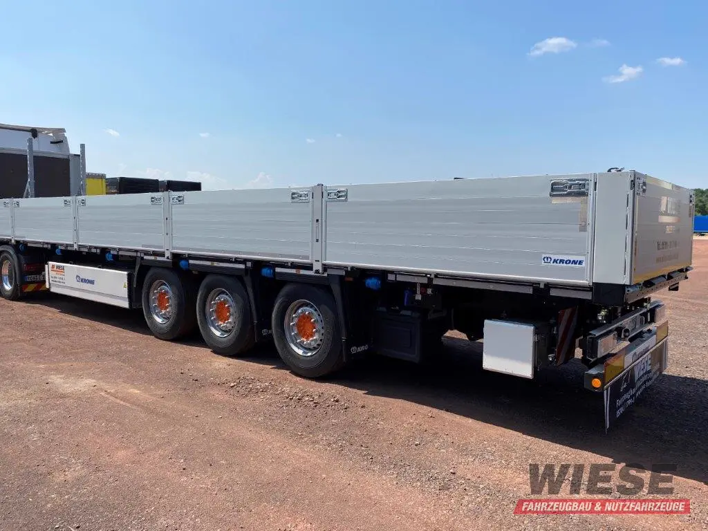 Krone Plateau Baustahl von Wiese Trailer Rent in Petershagen mieten ab 780.00€