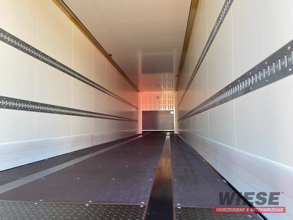Krone Dry Liner von Wiese Trailer Rent in Petershagen mieten ab 850.00€