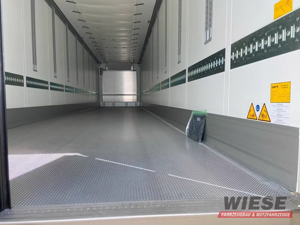 Schmitz Cargobull Kühler SCB*S3