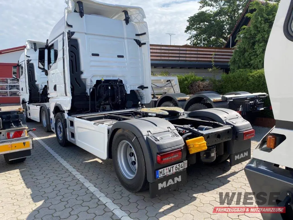 MAN SATTELZUGMASCHINE von Wiese Trailer Rent in Petershagen mieten ab 3100.00€