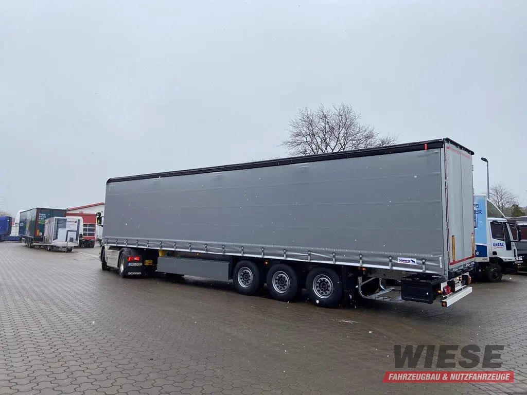Schmitz Plane von Wiese Trailer Rent in Petershagen mieten ab 720.00€
