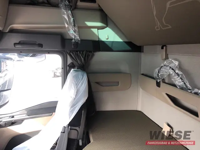 MAN Sattelzugmaschine von Wiese Trailer Rent in Petershagen mieten ab 2530.00€