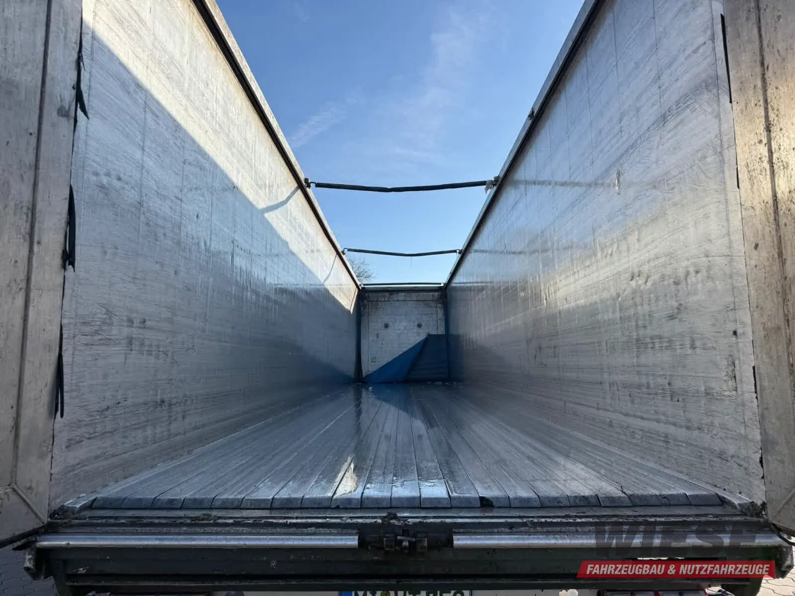 Knapen Schubboden von Wiese Trailer Rent in Petershagen mieten ab 1200.00€