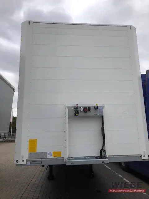 Schmitz von Wiese Trailer Rent in Petershagen mieten ab 500.00€
