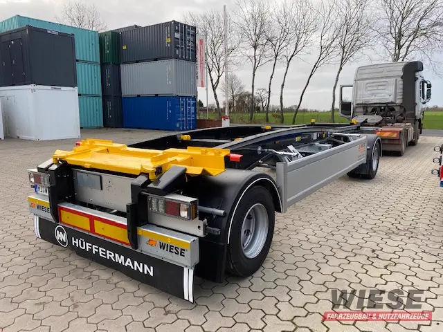 Hüffermann 2-Achs-Schlitten Anhänger von Wiese Trailer Rent in Petershagen mieten ab 850.00€