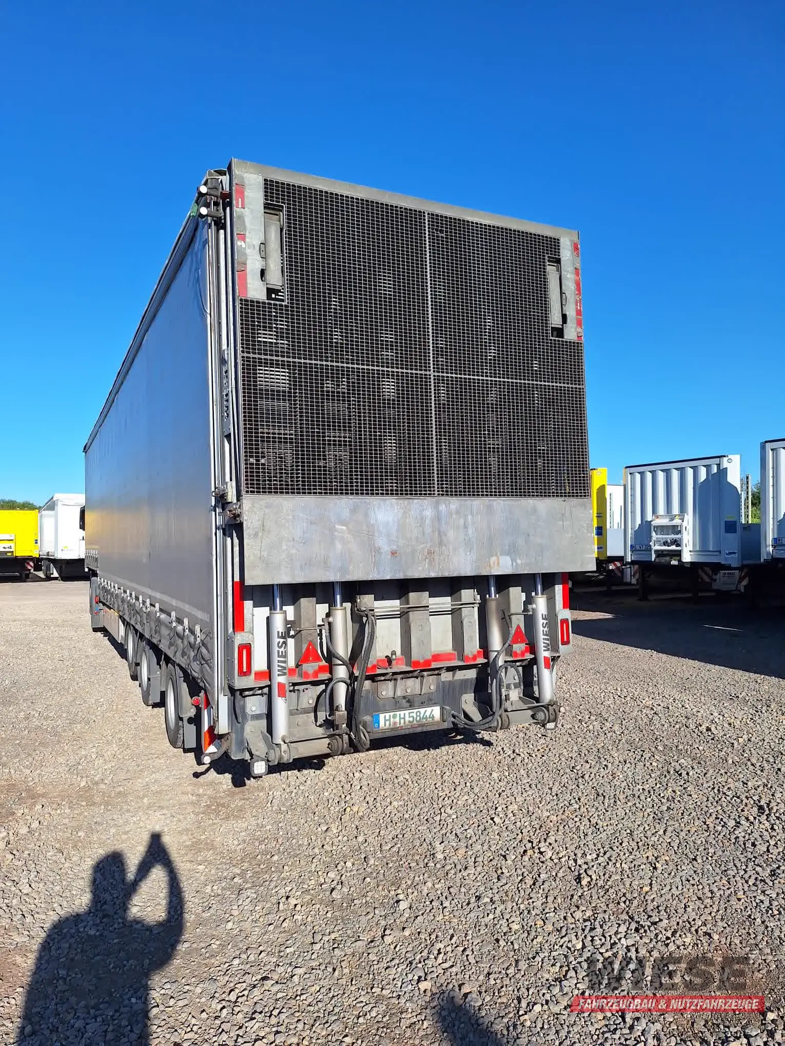 Wiese Plane von Wiese Trailer Rent in Petershagen mieten ab 2300.00€