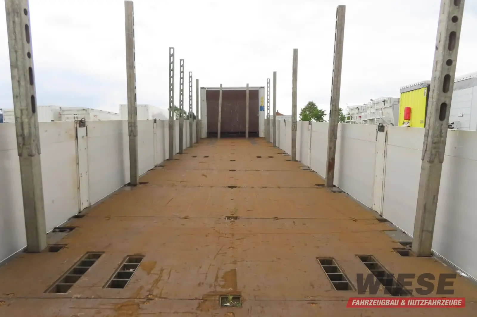 Krone Plattform von Wiese Trailer Rent in Petershagen mieten ab 825.00€