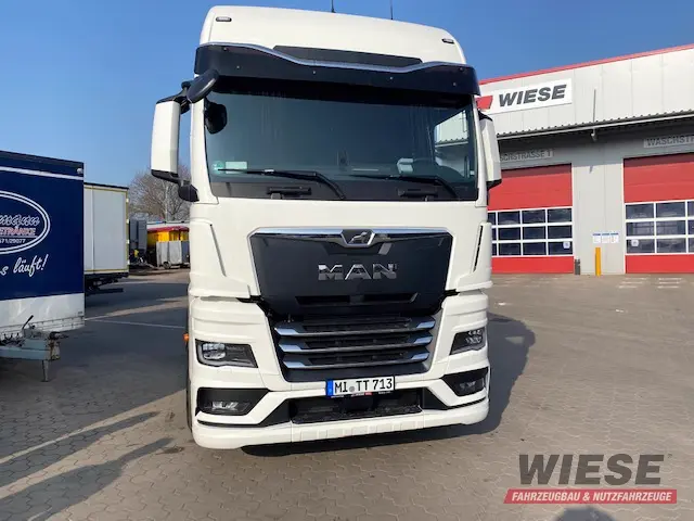 MAN Sattelzugmaschine von Wiese Trailer Rent in Petershagen mieten ab 3330.00€