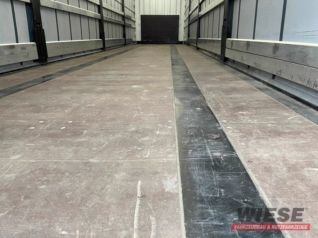 Krone Profi Liner von Wiese Trailer Rent in Petershagen mieten ab 720.00€