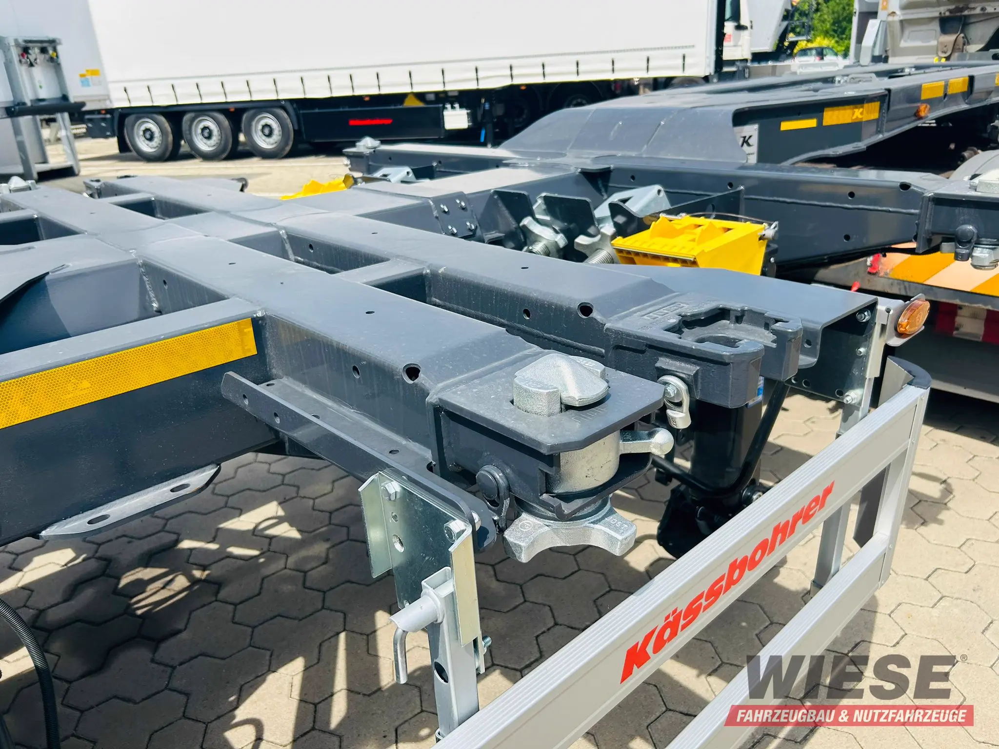 Kässbohrer Multicont - Container Chassis von Wiese Trailer Rent in Petershagen mieten ab 650.00€