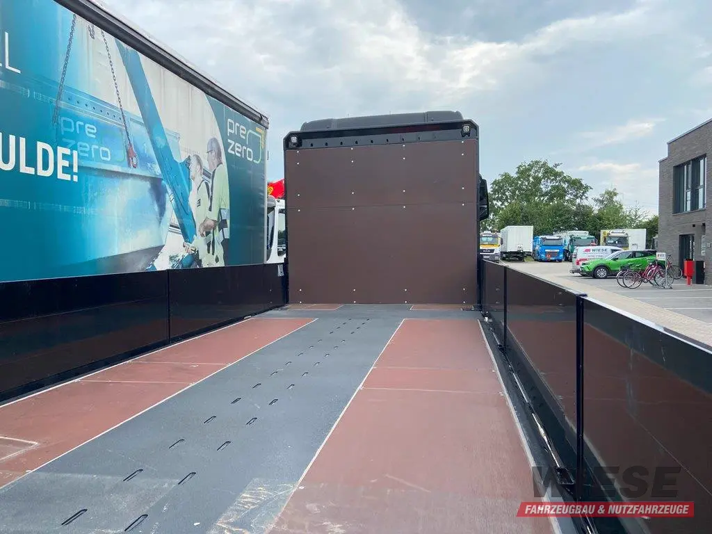 MAN LKW mit Fassi Kran von Wiese Trailer Rent in Petershagen mieten ab 6500.00€