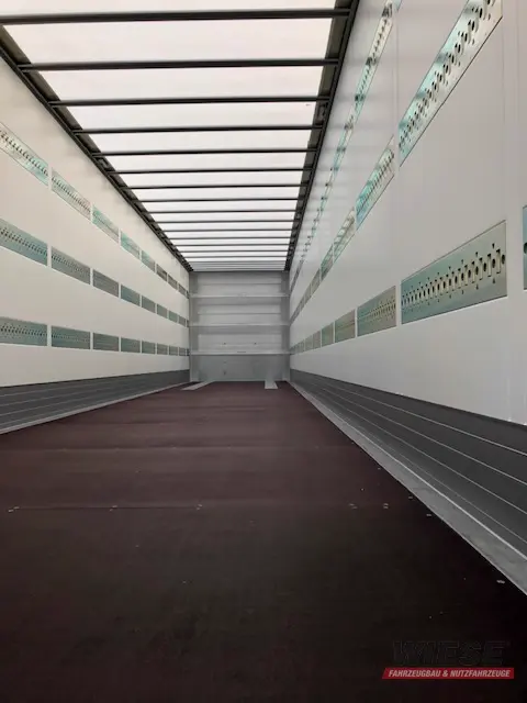 Schmitz von Wiese Trailer Rent in Petershagen mieten ab 500.00€