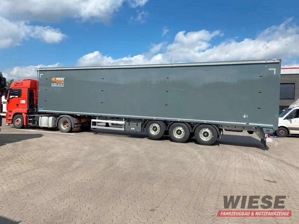 Knapen Schubboden von Wiese Trailer Rent in Petershagen mieten ab 1575.00€