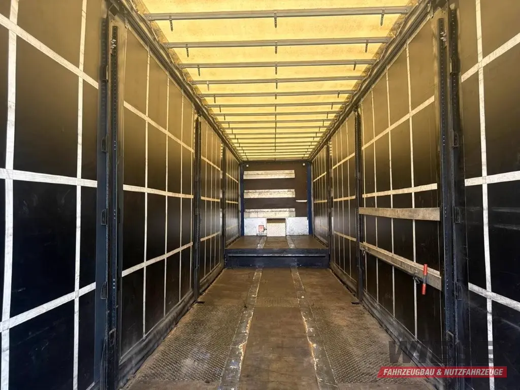 Wiese 3-Achs Stufen Sattel mit Auffahrrampe 25T