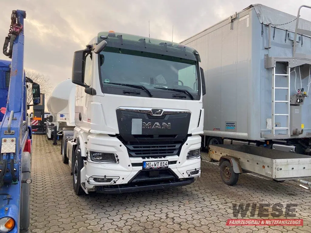MAN SZM von Wiese Trailer Rent in Petershagen mieten ab 3200.00€