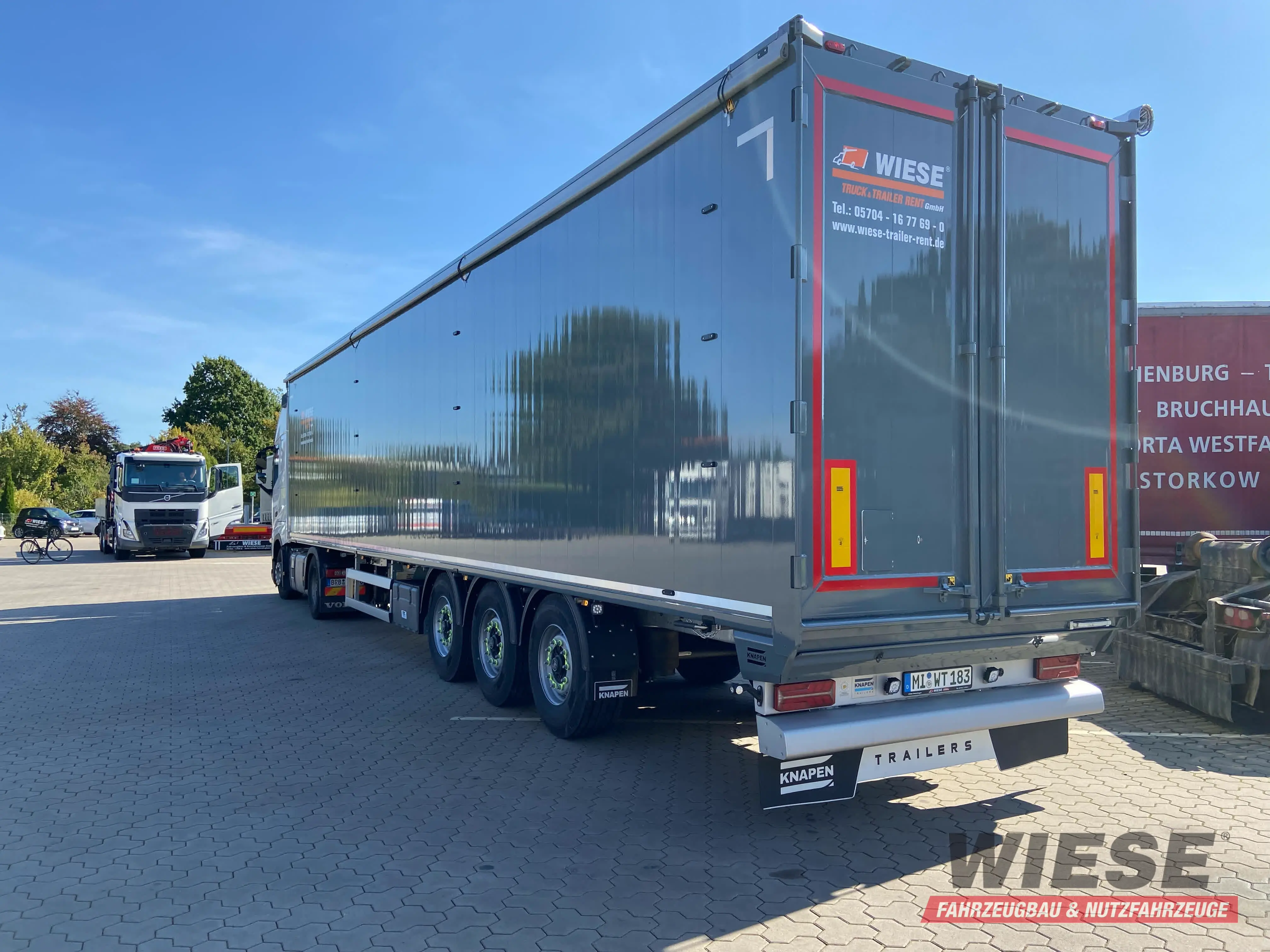 Knapen Schubboden von Wiese Trailer Rent in Petershagen mieten ab 1575.00€