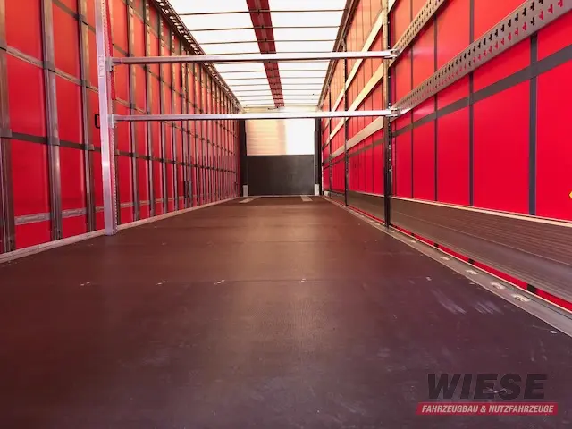 Schmitz Seitenplanen Anhänger von Wiese Trailer Rent in Petershagen mieten ab 500.00€
