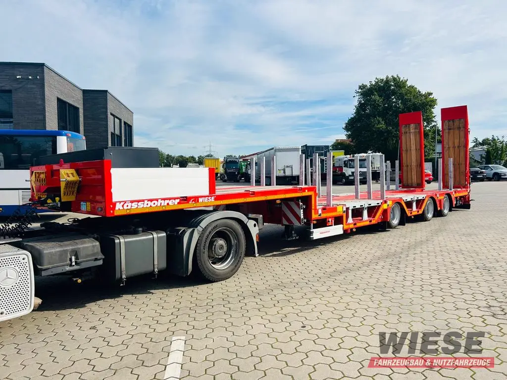 Kässbohrer K.SLA.HS Tieflader teleskopierbar hydr. Hochbett