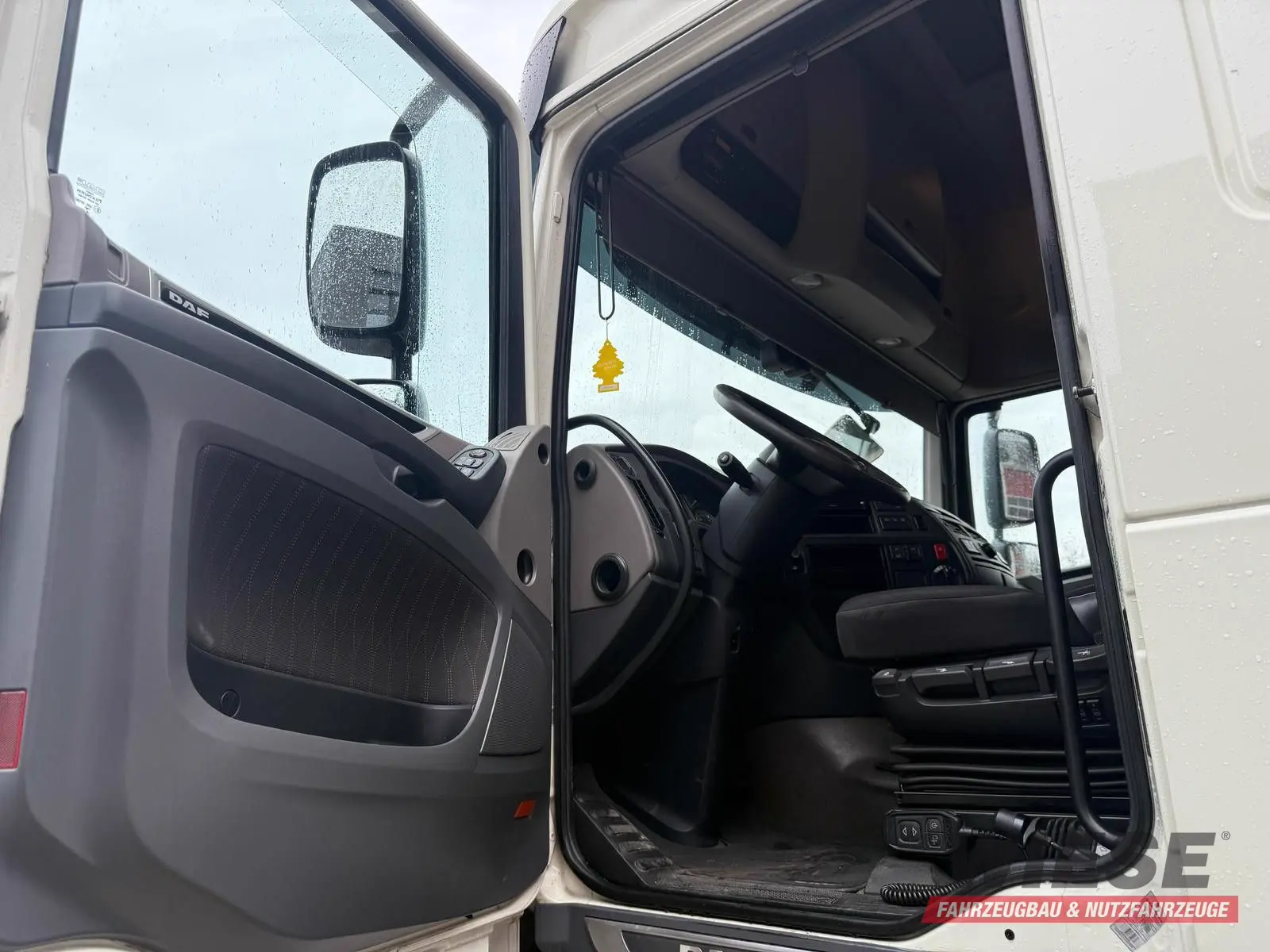 DAF SZM 480 von Wiese Trailer Rent in Petershagen mieten ab 2000.00€