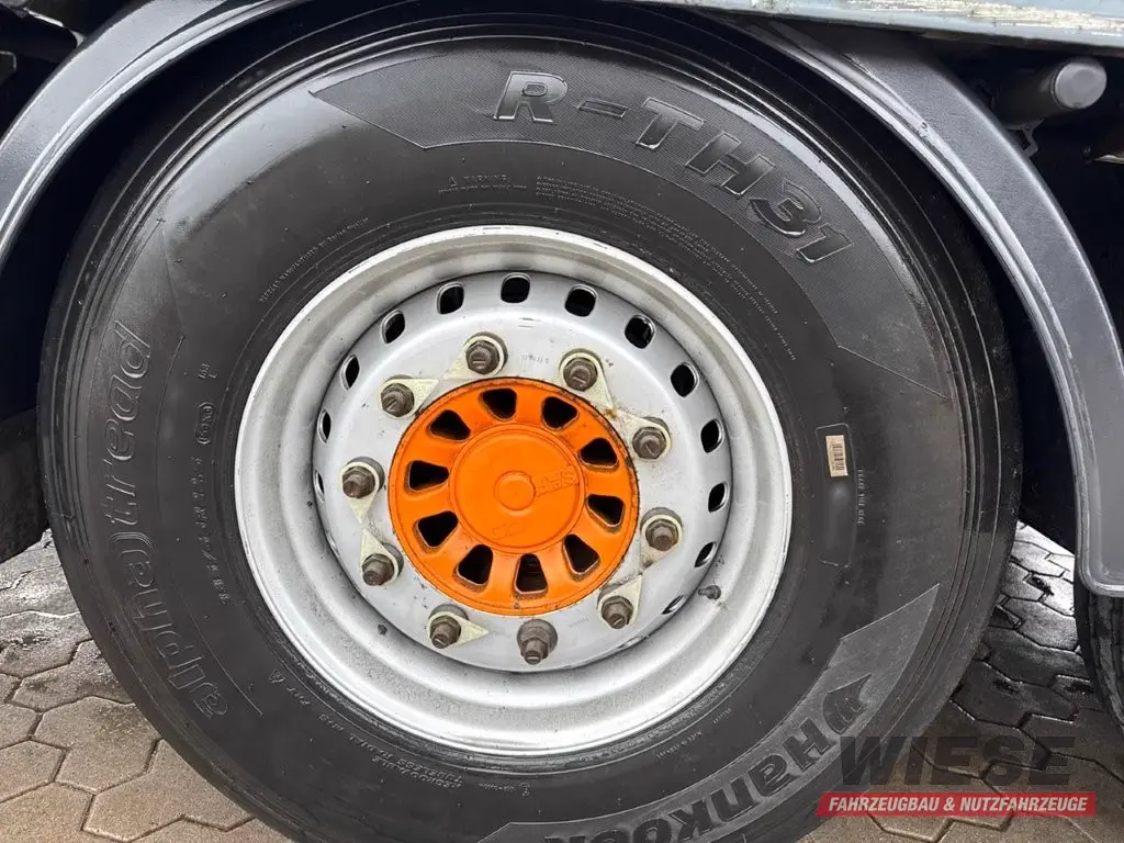 Knapen K100 Schubboden