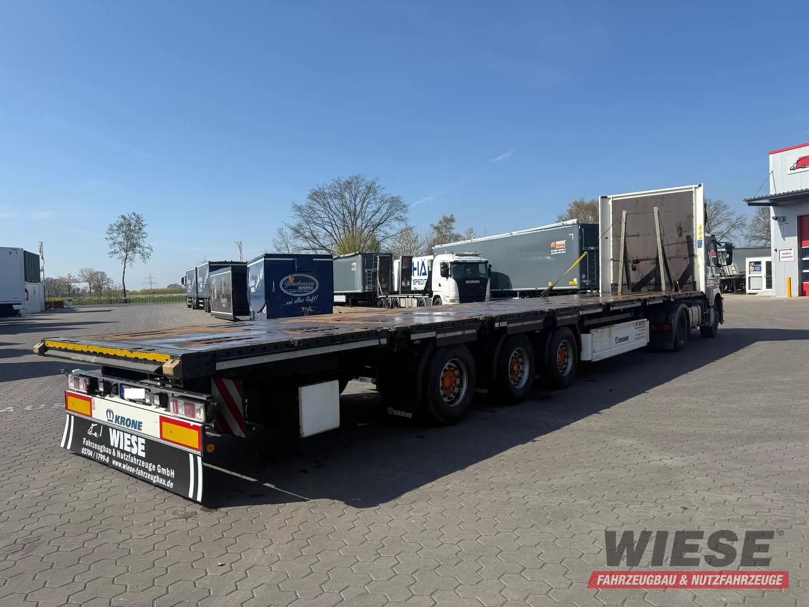 Krone Profi Liner Plateau von Wiese Trailer Rent in Petershagen mieten ab 795.00€