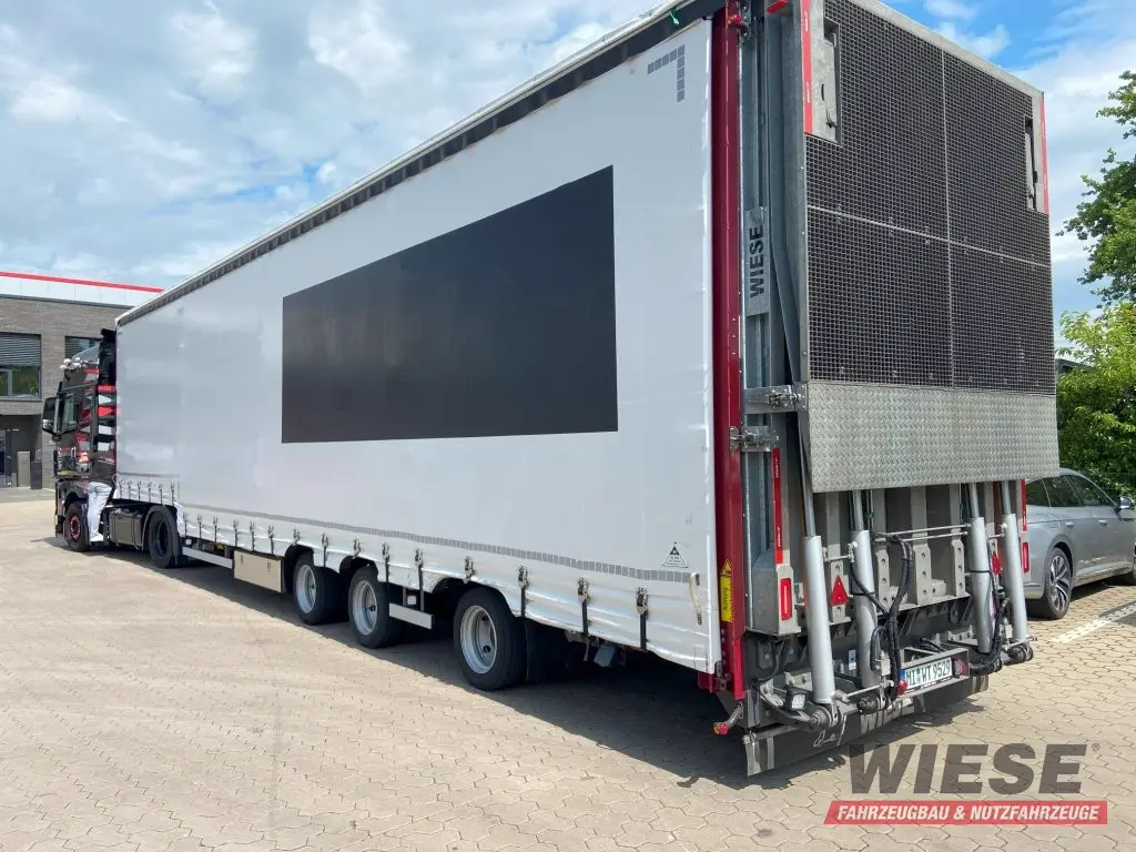 Wiese Plane Gabelstaplertransporter von Wiese Trailer Rent in Petershagen mieten ab 2200.00€