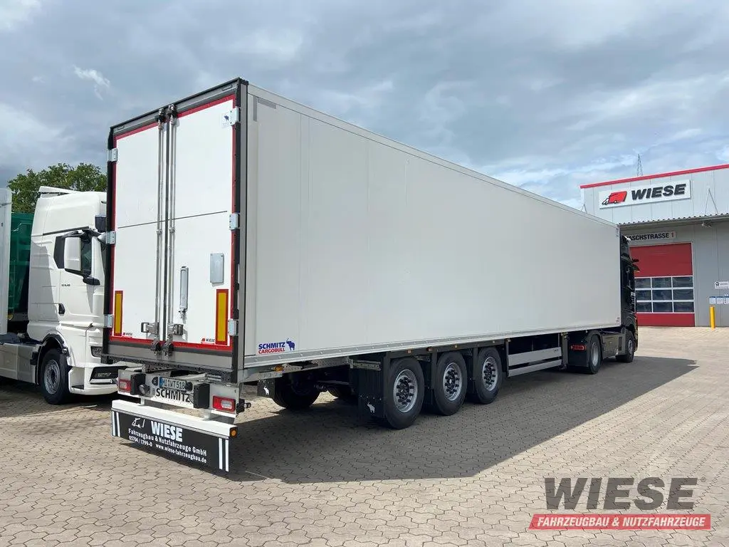 Schmitz Cargobull Kühler SCB*S3