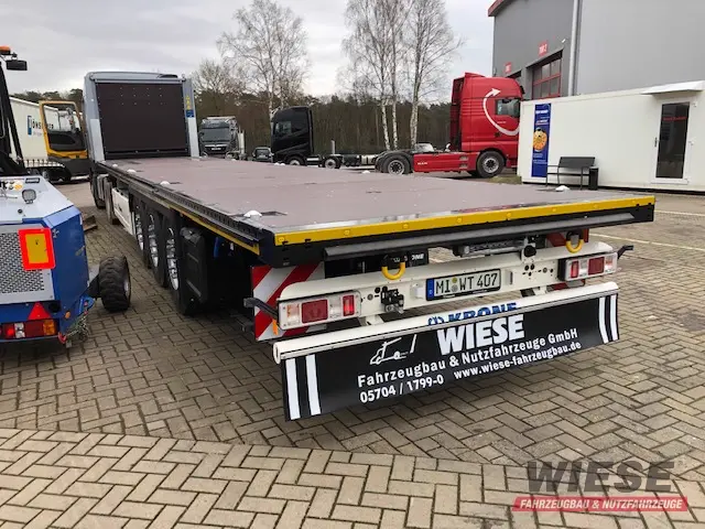 Krone Plateau von Wiese Trailer Rent in Petershagen mieten ab 875.00€