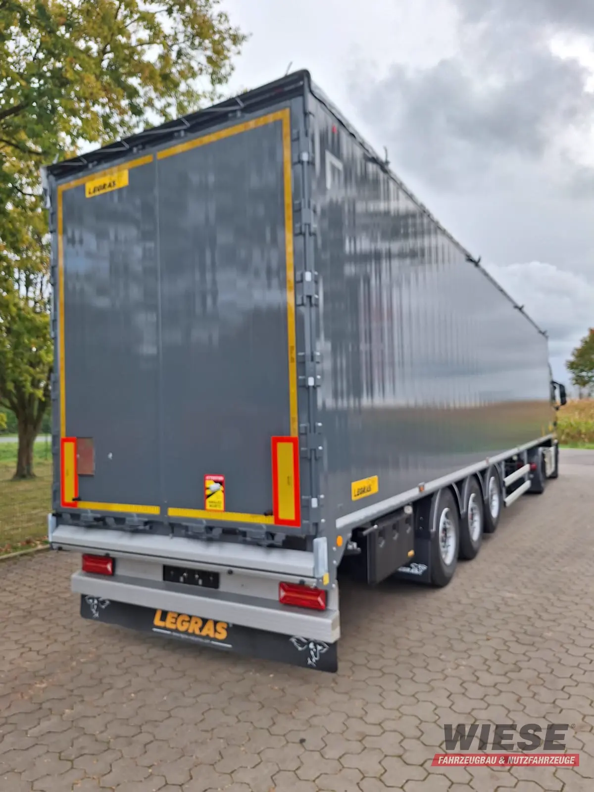 Legras Schubboden von Wiese Trailer Rent in Petershagen mieten ab 1495.00€
