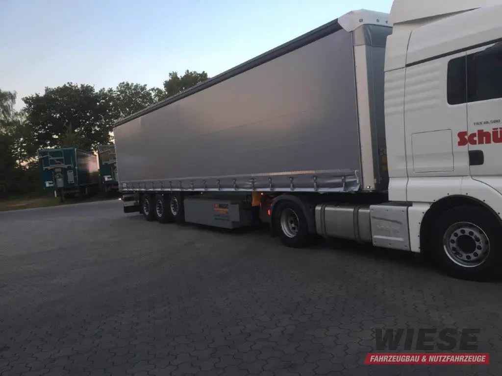 Schmitz Plane von Wiese Trailer Rent in Petershagen mieten ab 750.00€