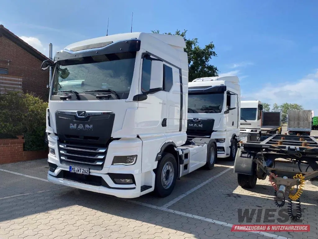 MAN SATTELZUGMASCHINE von Wiese Trailer Rent in Petershagen mieten ab 2850.00€