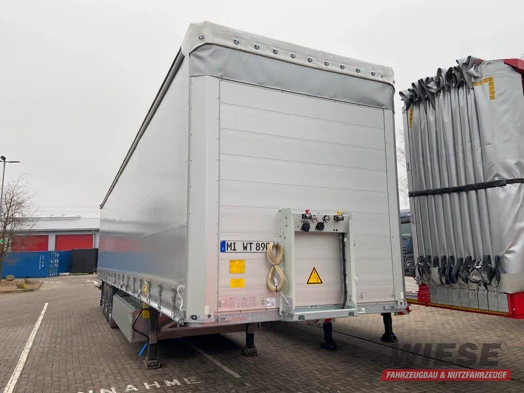Schmitz Plane von Wiese Trailer Rent in Petershagen mieten ab 720.00€