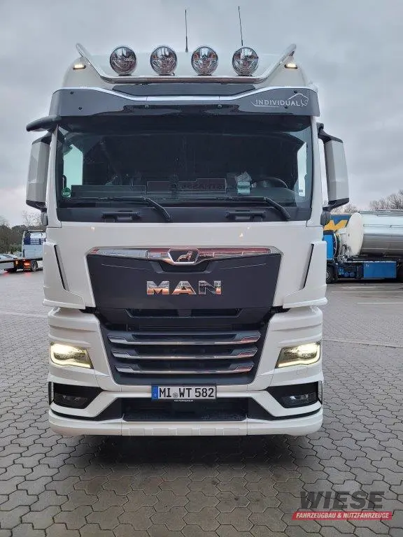 MAN Sattelzugmaschine von Wiese Trailer Rent in Petershagen mieten ab 2830.00€