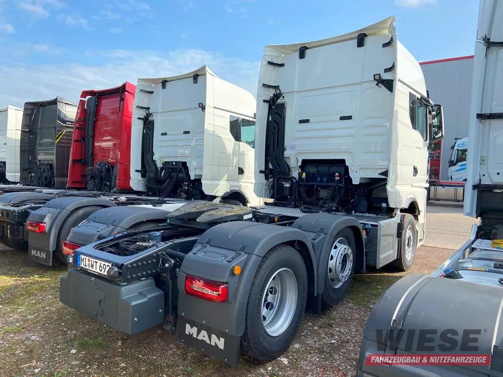 MAN Sattelzugmaschine von Wiese Trailer Rent in Petershagen mieten ab 3500.00€