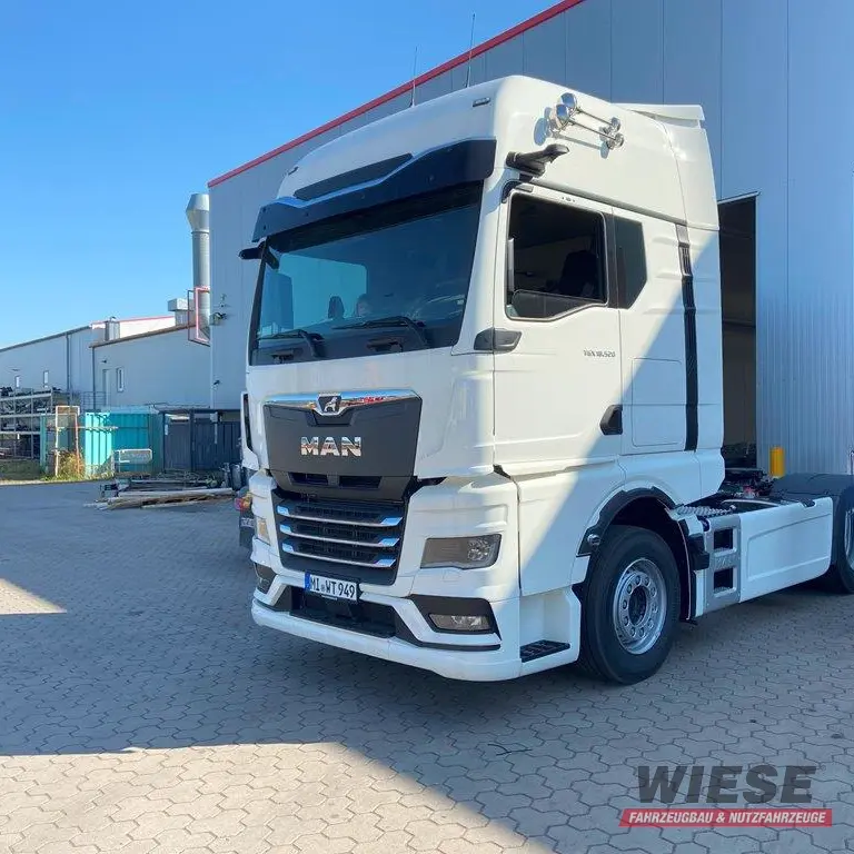 MAN TGX von Wiese Trailer Rent in Petershagen mieten ab 3100.00€