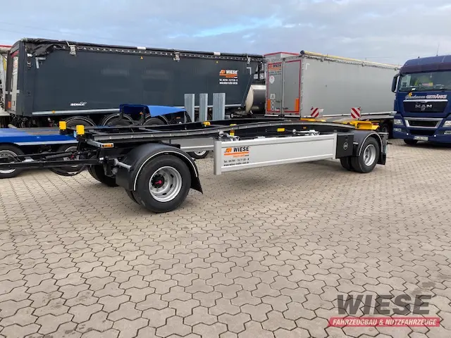 Hüffermann 2-Achs-Schlitten Anhänger von Wiese Trailer Rent in Petershagen mieten ab 850.00€