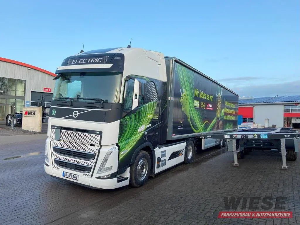 Knapen Schubboden K100 von Wiese Trailer Rent in Petershagen mieten ab 1715.00€