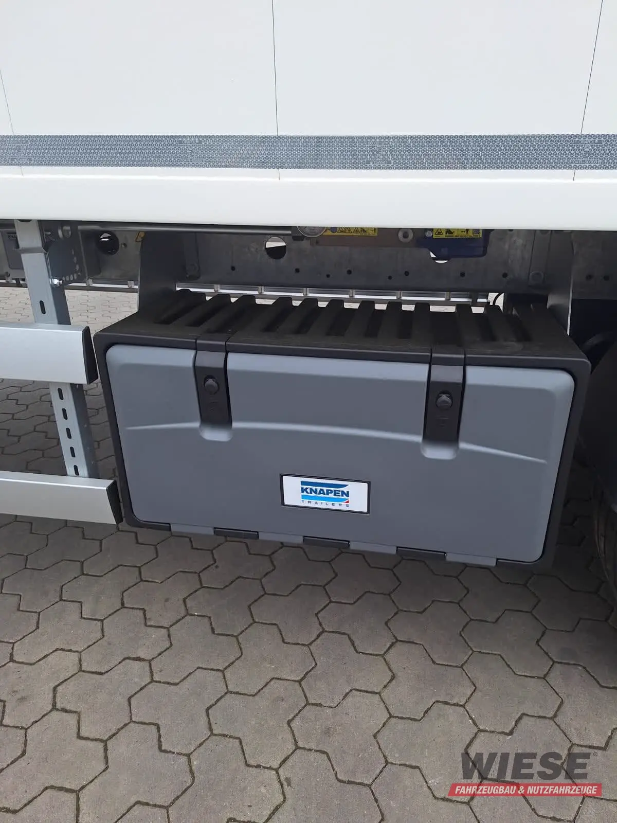 Knapen Schubboden K100 A5060 82m von Wiese Trailer Rent in Petershagen mieten ab 1575.00€