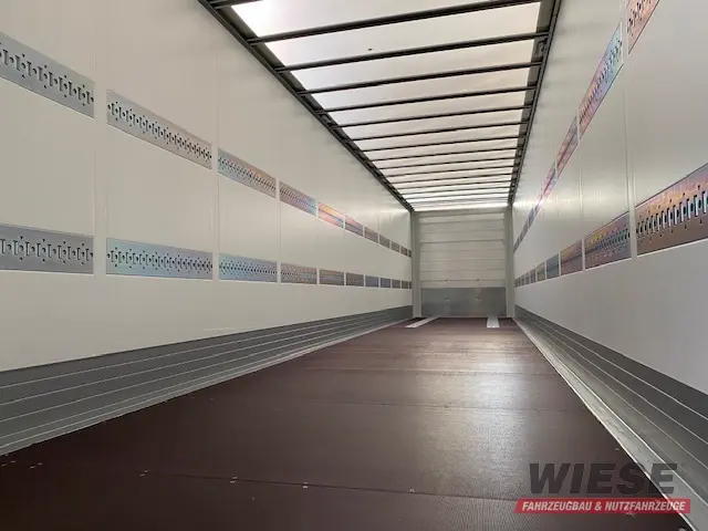 Schmitz Dreiachs von Wiese Trailer Rent in Petershagen mieten ab 845.00€