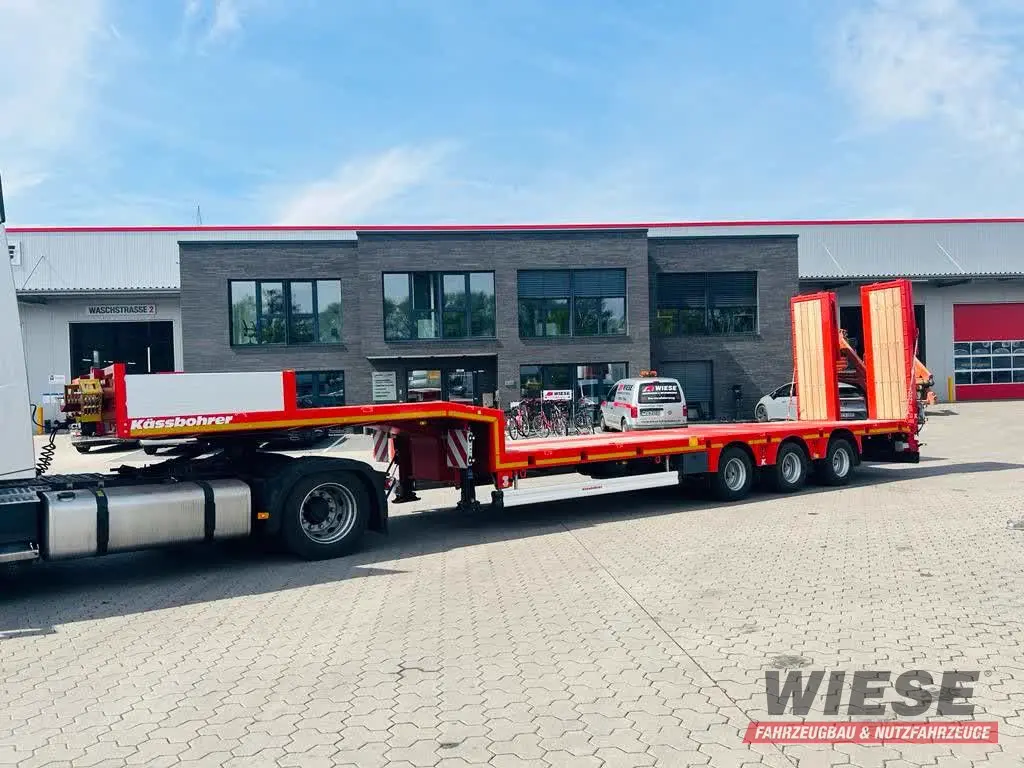 Kässbohrer Tiefbett Sattelauflieger von Wiese Trailer Rent in Petershagen mieten ab 1500.00€