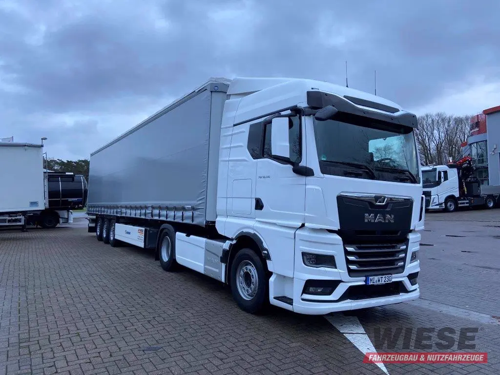 Krone Planenauflieger Profi Liner Basis von Wiese Trailer Rent in Petershagen mieten ab 825.00€