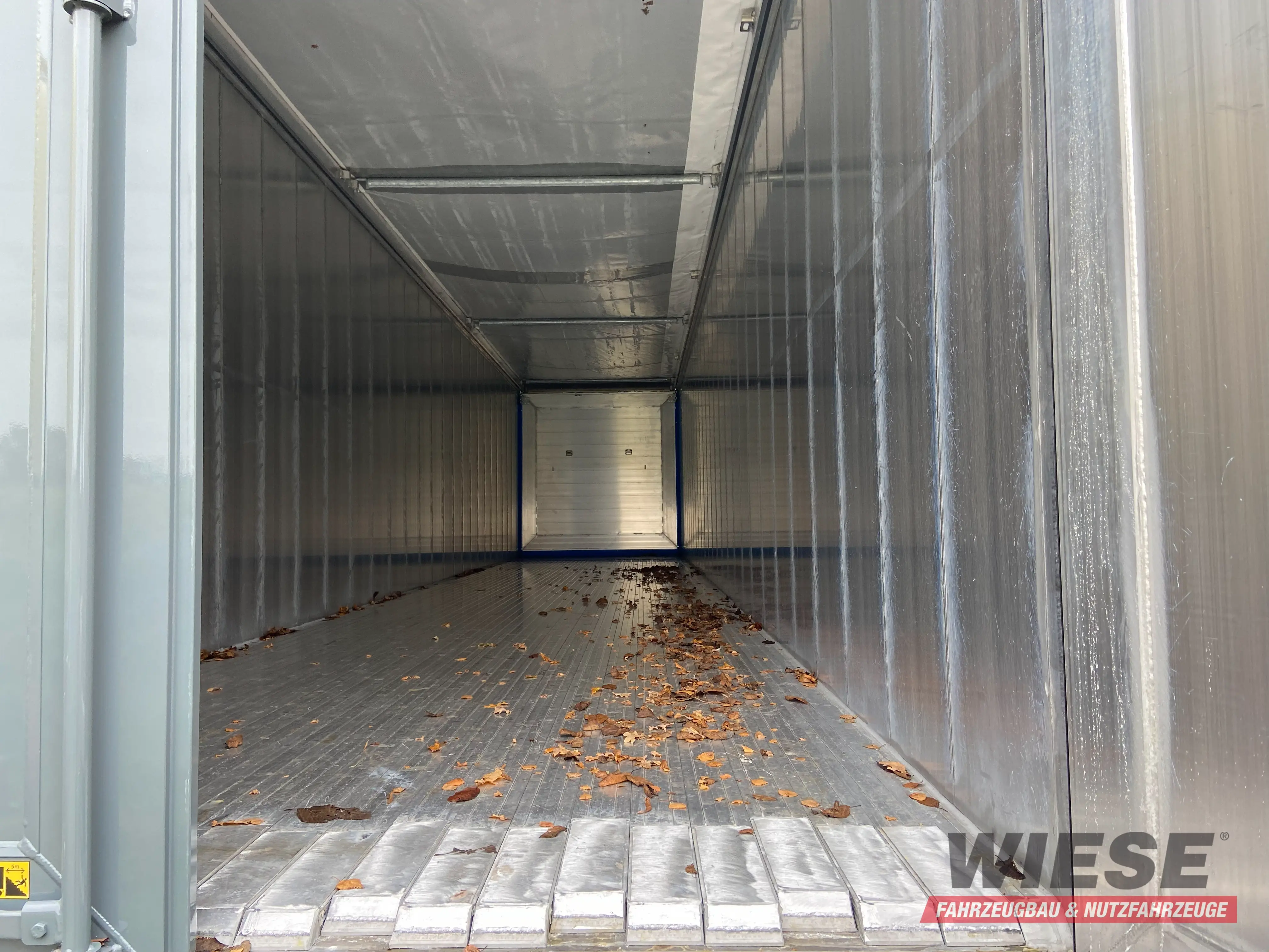 Knapen Schubboden von Wiese Trailer Rent in Petershagen mieten ab 1650.00€