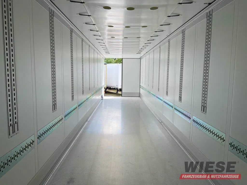 Schmitz Cargobull Kühler SCB*S3