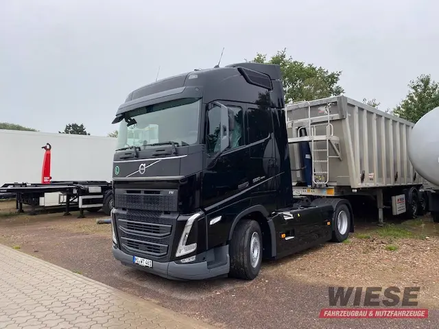 Volvo SZM von Wiese Trailer Rent in Petershagen mieten ab 2870.00€